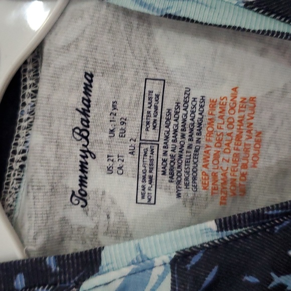 TOMMY BAHAMA KIDS - Picture 2 of 4